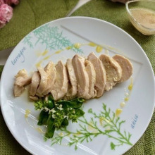 糀甘酒とオリーブオイルに漬け込んだ鶏むね肉