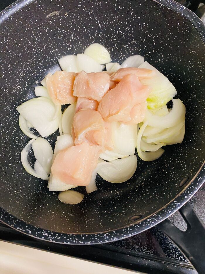 鶏胸肉としめじのシチュー(4人分)