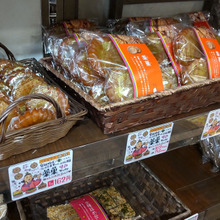 花の形が可愛い!王妃様気分になれる?宮廷時代からの伝統菓子の薬菓(ヤックァ)