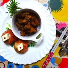 8/45 おにぎりで世界を変える 【生ハムボール握り ヤゲン唐揚げ添え】