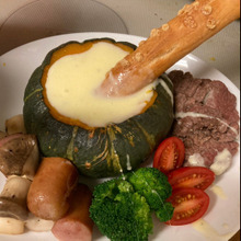 1人1個のカボチャでチーズフォンデュ~♪