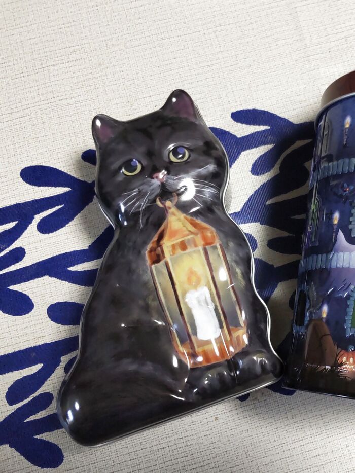 【ハロウィン】可愛いだけでないんですー!♡大切な人にプレゼントしたくなる、素敵な黒ねこ缶♪