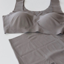 大人の「はみ肉」対策にもOK!服にひびかず、超らくちんな下着セット