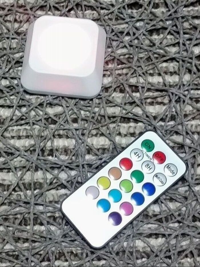 秒で12色に変化