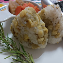 32/45 おにぎりで世界を変える【あのう…安納握りですか?】