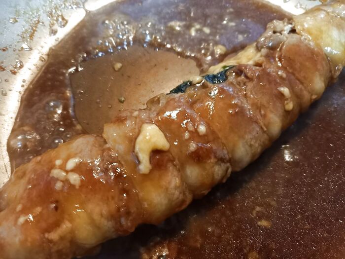 その後、しょうゆで煮つめていきます♪