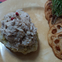 36/45 おにぎりで世界を変える【頼みのtuna握り、輪っか蓮根chips添え】