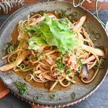 【家にあるもので】おうちランチ『納豆とエリンギの和風パスタ』