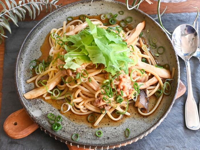 【家にあるもので】おうちランチ『納豆とエリンギの和風パスタ』