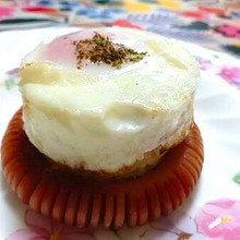 41/45 おにぎりで世界を変える【ポールウインナーお日さま目玉のせおにぎり】