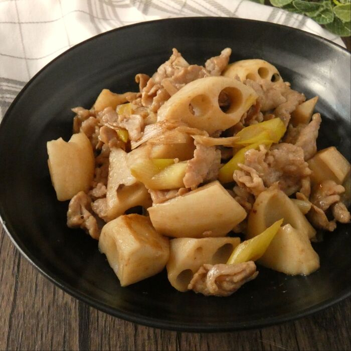 味つけ簡単!「豚肉とれんこんのオイスター炒め」