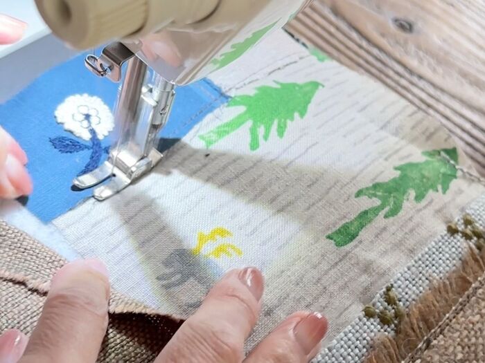 揺らぎステッチという名のランダムな縫い方でつなぐ