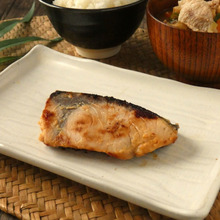 材料4つで簡単!「ぶりの味噌漬け」