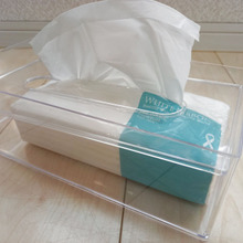 【ダイソー】透明がオシャレな感じ。そして!スゴイ!!ティッシュボックス♪