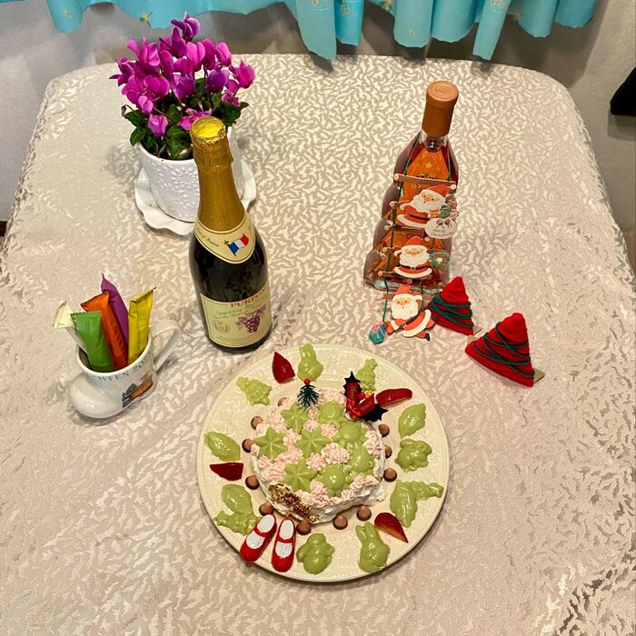 ケーキ型がなくても大丈夫!超簡単・直径約12cmのクリスマスケーキ