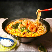 餅がミソ?【エビの殻】であつあつ海老味噌バターコーンラーメン♡