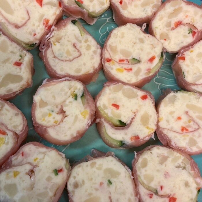 クリスマスに切り分けられるポテトサラダ♪