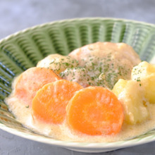 【くらし薬膳】潤い美肌♪鶏肉と人参のミルク煮~冬の薬膳