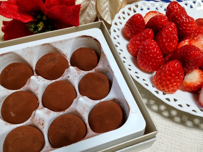 解凍した「スノーボール」をデコレーションします!