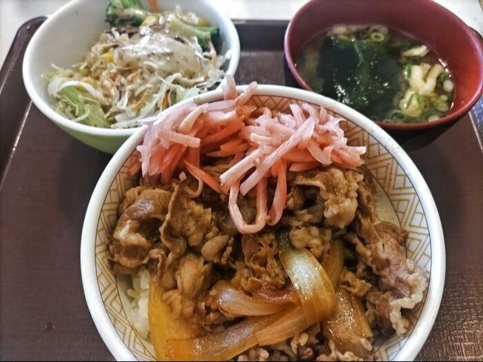 【第3位】牛丼ランチセット  550円