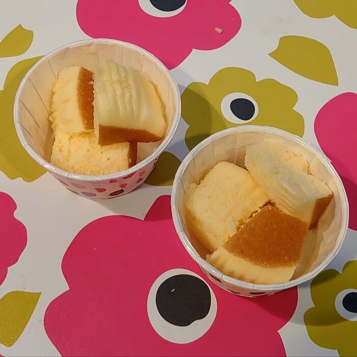 別の紙カップに入れるよ