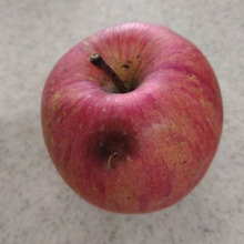 キズりんごとチーズでおいしいおやつ