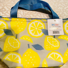 可愛いレモン柄ランチバックで!お弁当時間が楽しくなりそう〜
