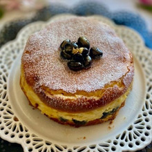 しっとり〜米粉を使って黒豆入りのベイクドチーズケーキ