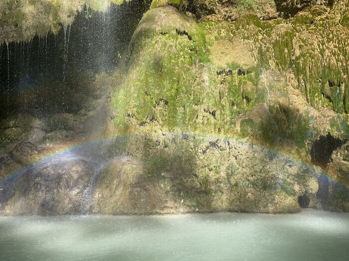 ツマログ滝で虹が出ました！