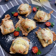お餅の消費にも!油揚げとお餅の明太ピザ風