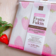 春気分♡ピンクのストロベリーが可愛い〜蚊帳ふきん♡