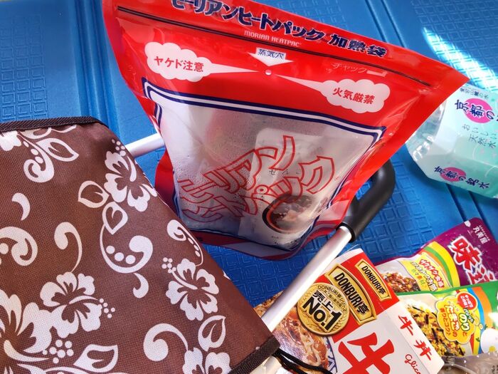 今回、レトルト食品や缶詰めを温めることができる加熱袋をはじめて試してみましたよ!