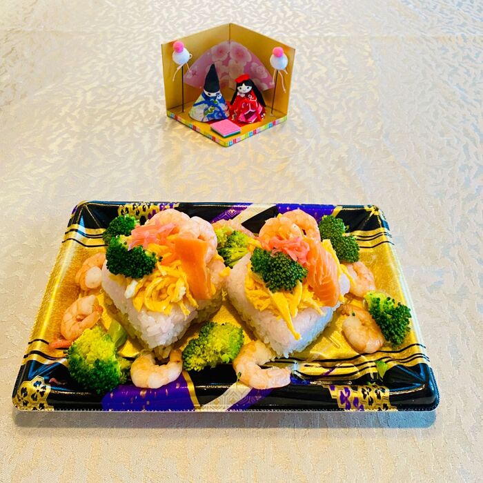 豆腐パックを使って桃の節句の菱餅風雛寿司