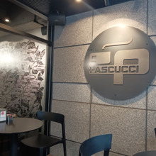 今日のespresso break 【CAFFE PASCUCCI 新神戸店】