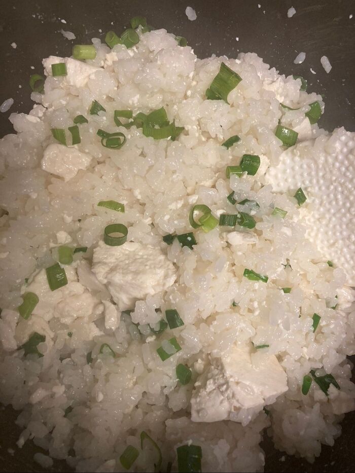 小口に切った分葱を投入