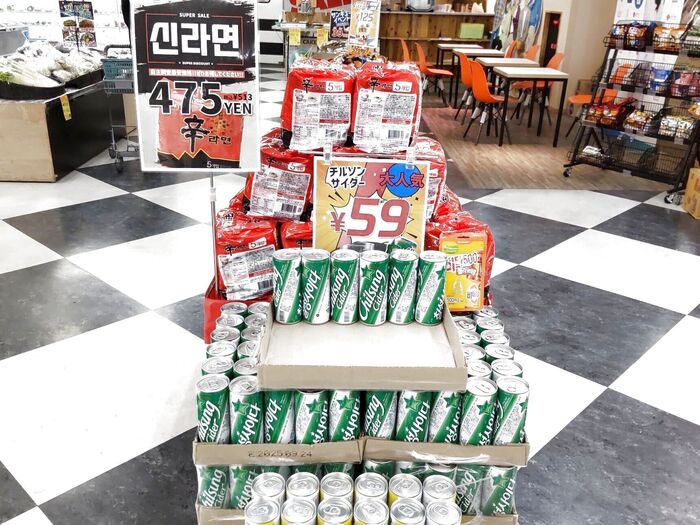 業務スーパーということですが、小売りされているものがほとんどです