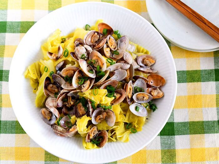 【春キャベツの酒蒸し】便利な野菜だし使用!