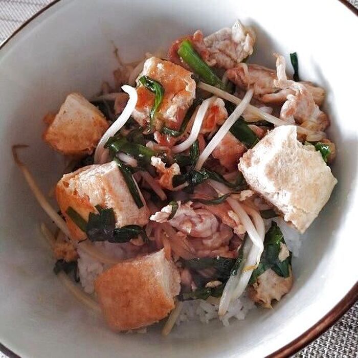 水切り不要の冷凍豆腐で【豆腐チャンプルー丼】