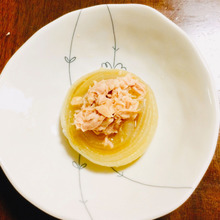 レンチンでサッパリ温サラダ玉ねぎのシーチキンのせ