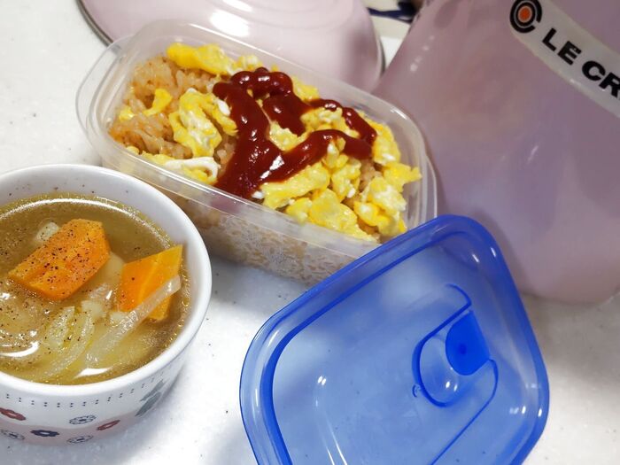 作った人からラクできる!簡単作り置き冷凍も一緒に!子供大好き♡炊飯器でラクチンオムライスのレシピ♡