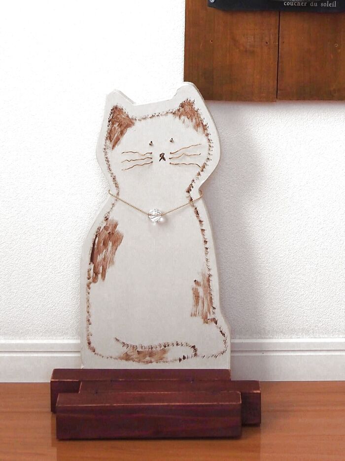別バージョンの ねこちゃん花台です!