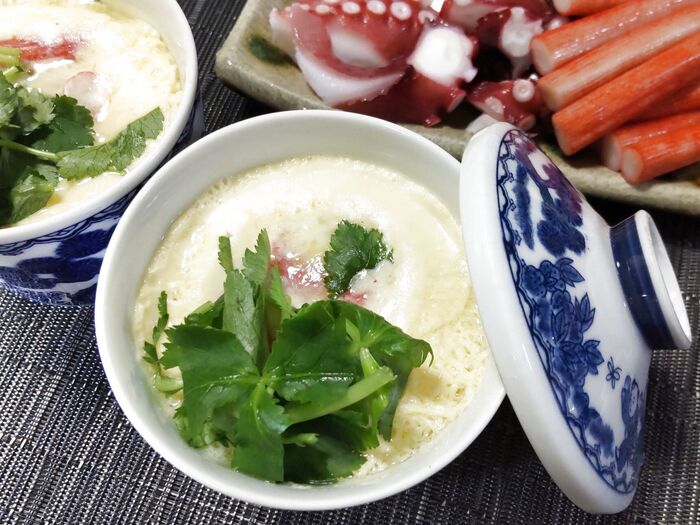 電子レンジdeサっと作れる 旨味たっぷり、たことカニカマだけの海の幸茶碗蒸しー!