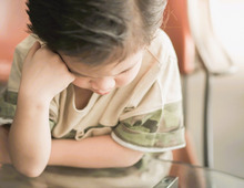カーッとなったら負け!わが子の反抗期に親がとるべき行動とは?