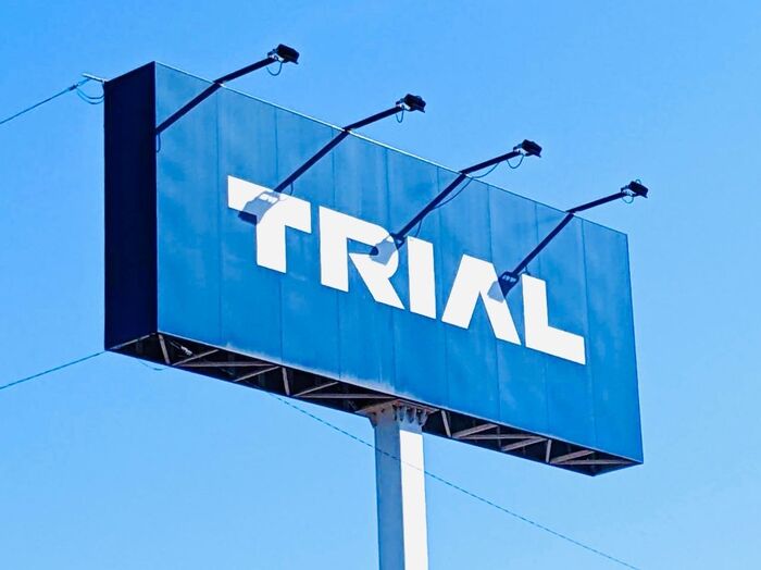 ディスカウントストア『TRIAL』