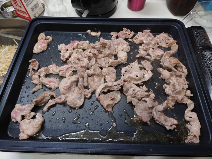 お肉を焼く。