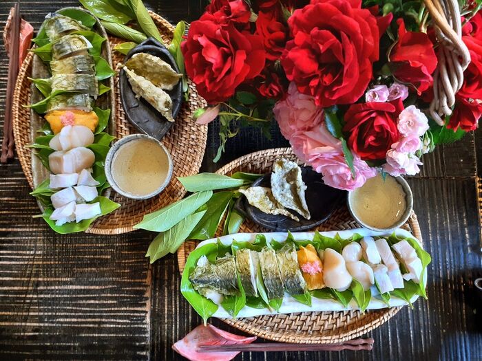 季節を楽しむランチ!若葉!電子レンジで即席柿の葉茶・美味しい柿の葉寿司・サクサク柿の葉天ぷら!