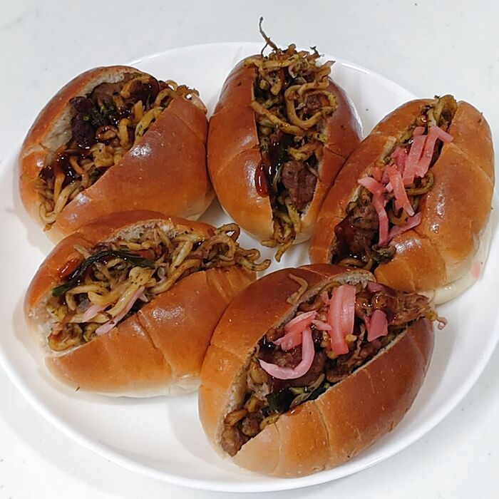 焼きそばリメイク!焼きそばパン!