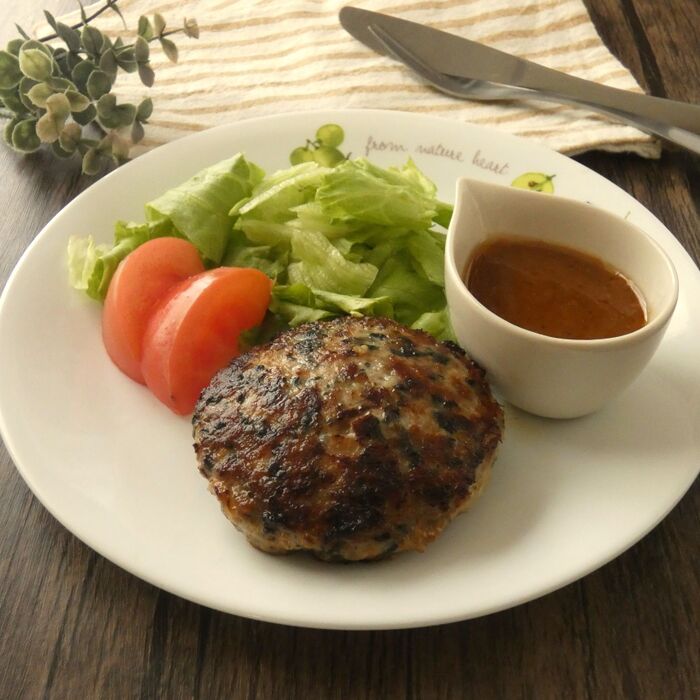 パン粉と牛乳を使わない!「ワカメの和風ハンバーグ」