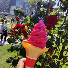 大阪発!中之島バラ園開花状況♡バラ園で気軽に楽しめる、特別な体験とは?オープンテラス席で気軽に!