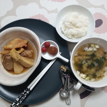 和の朝ごはん、デーツな煮物と愉快な仲間たち